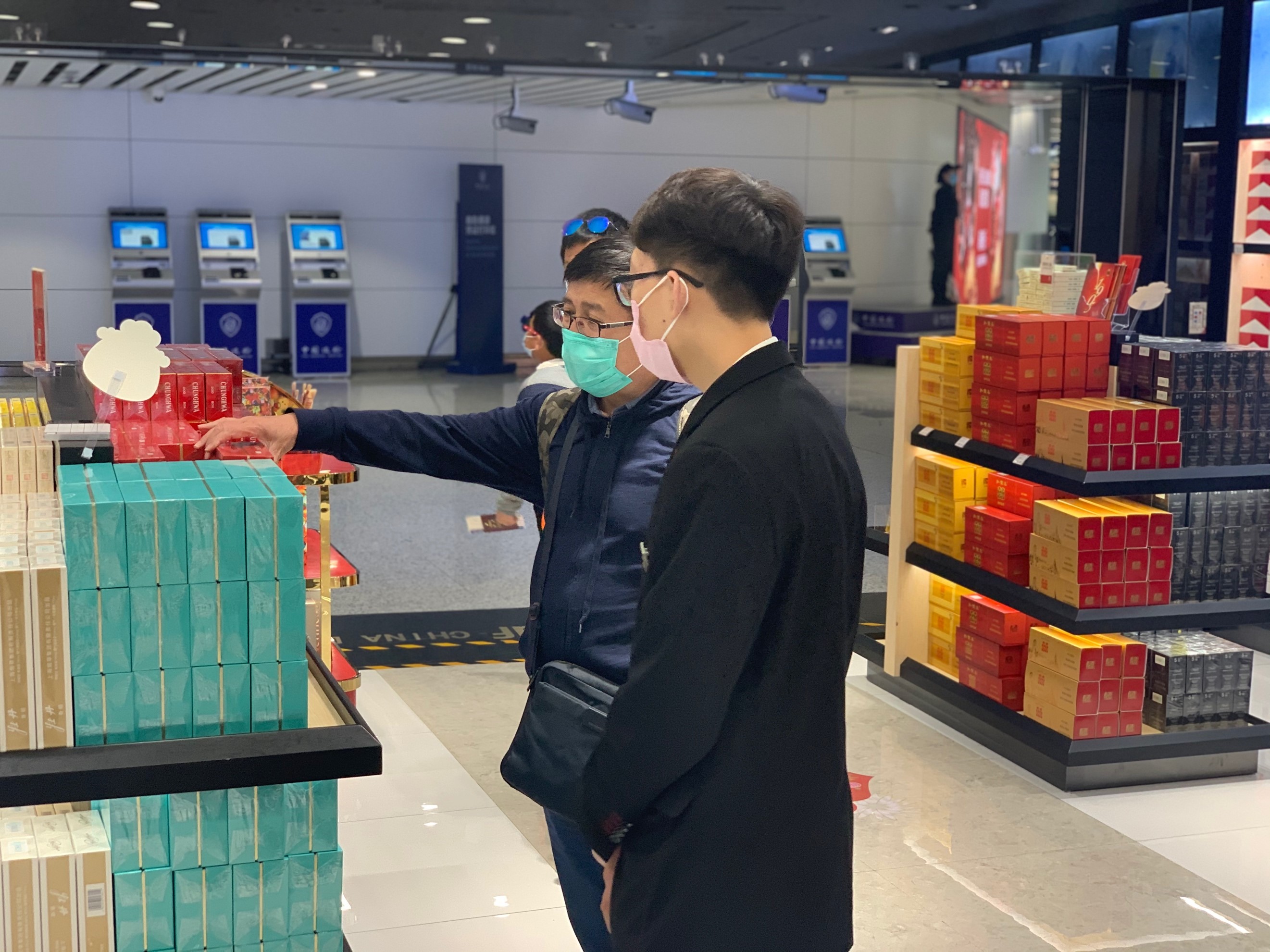 【中國(guó)免稅人在行動(dòng)?黨員先鋒篇】之二： 不忘初心，凝心聚力——中免黨員抗擊疫情，發(fā)揮黨員先鋒模范作用
